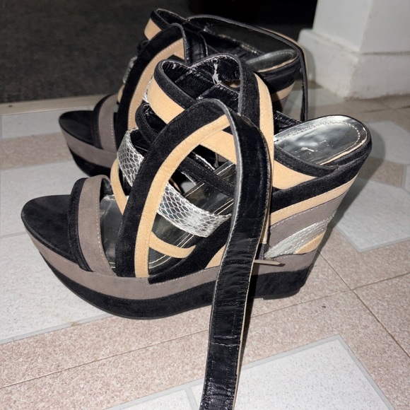 Wedges - Picture 3 of 9